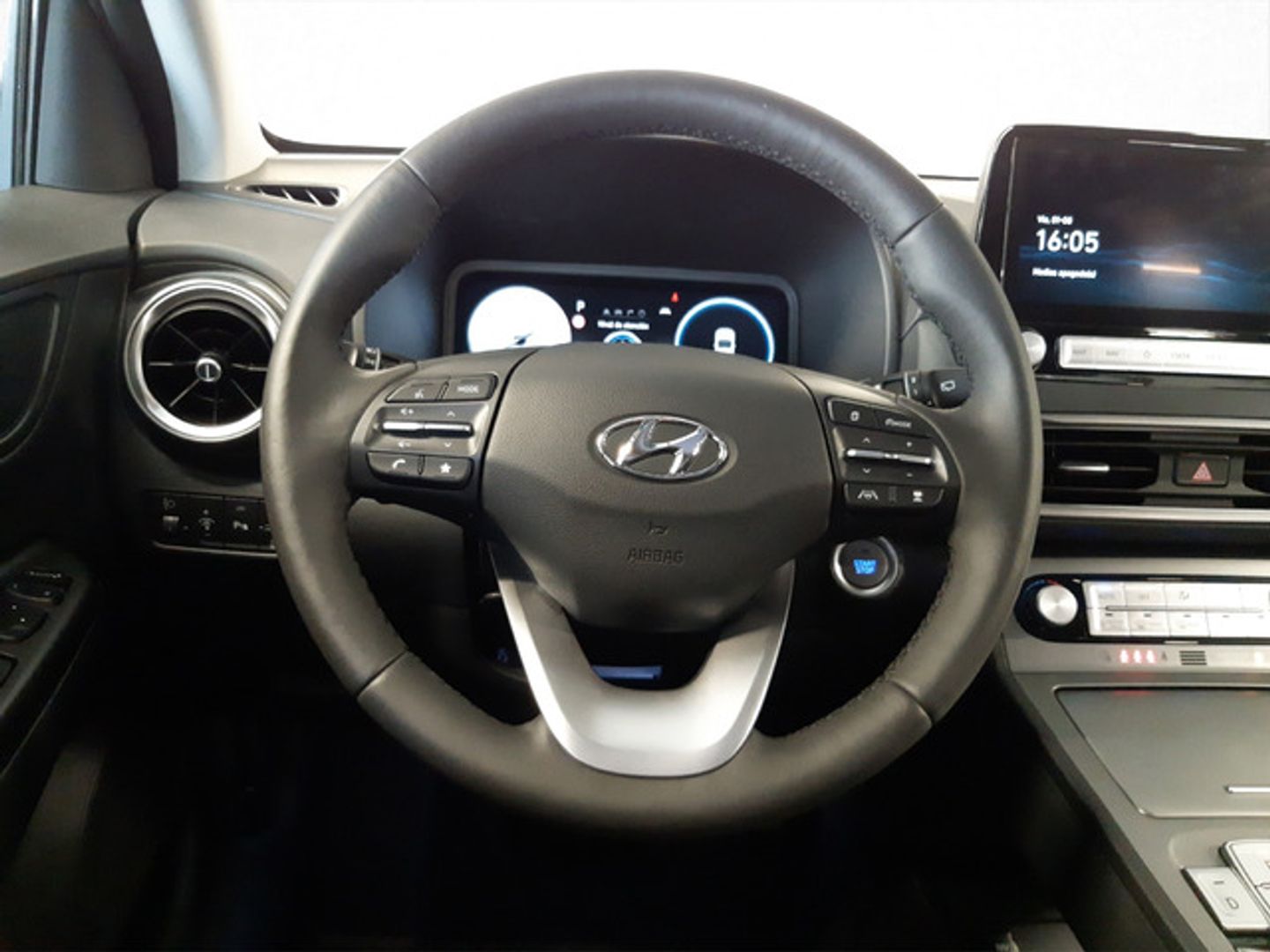 Hyundai Kona EV Style Sky 150 kW (204 CV)