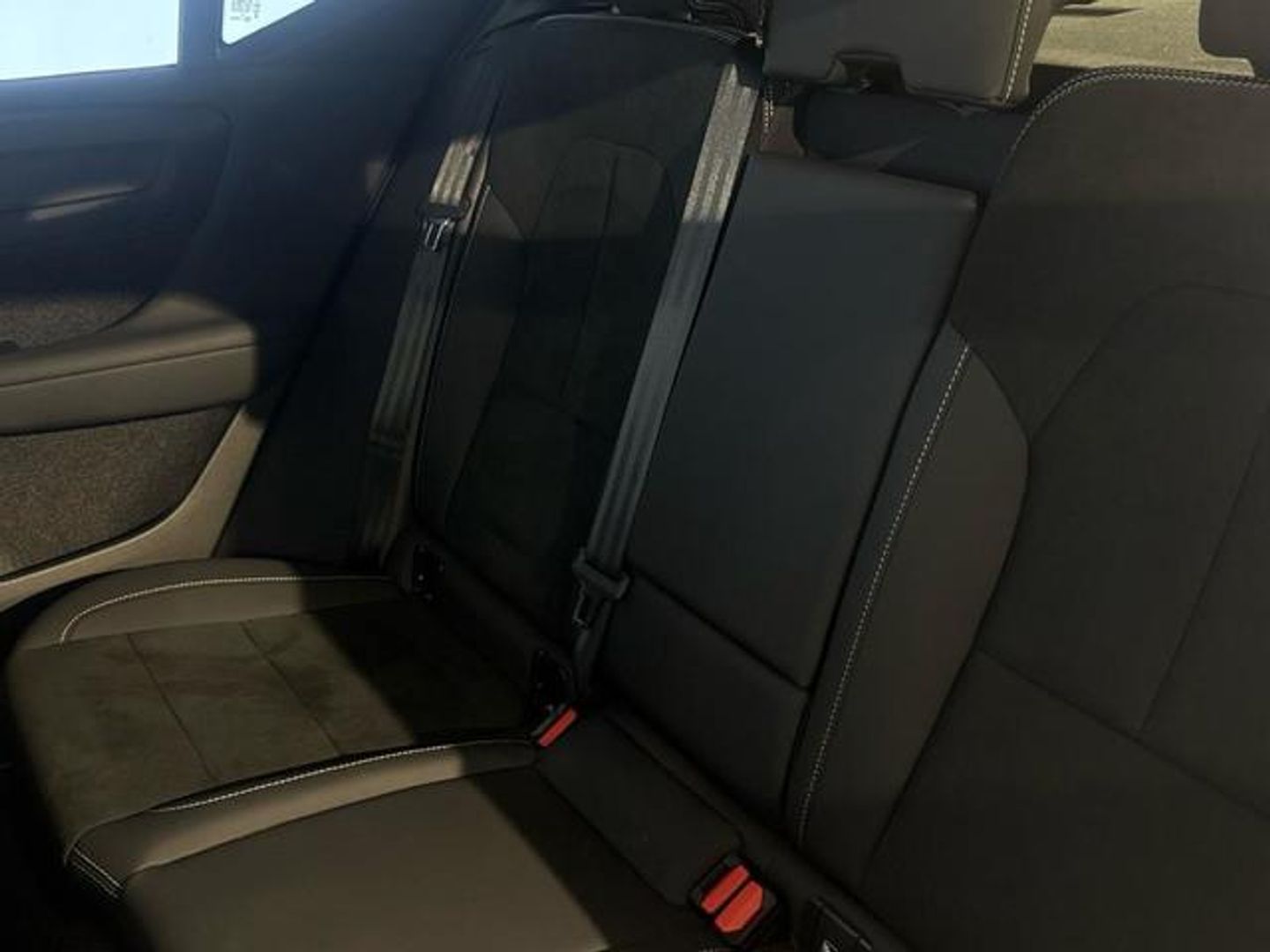 Volvo XC40 B3 G Plus Dark Auto 120 kW (163 CV)