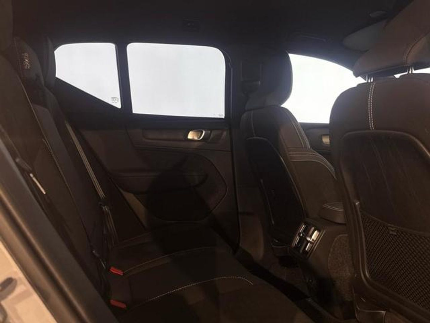 Volvo XC40 B3 G Plus Dark Auto 120 kW (163 CV)