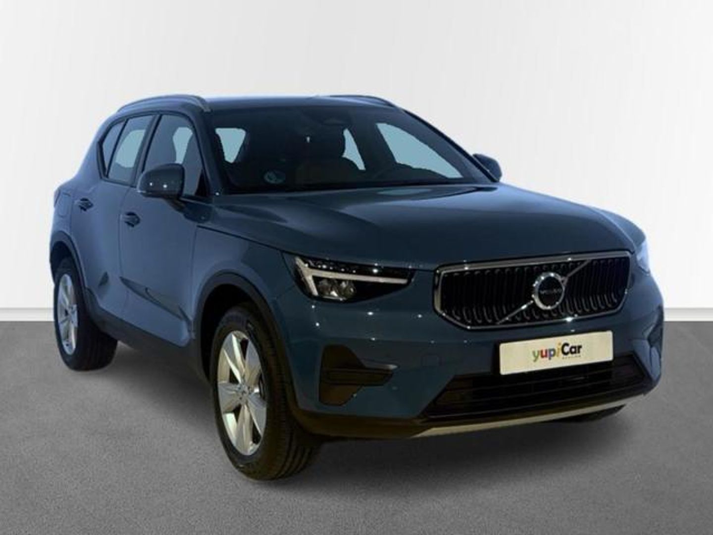 Volvo XC40 B3 G Core Auto 120 kW (163 CV) Azul All Terrain / Pick-up