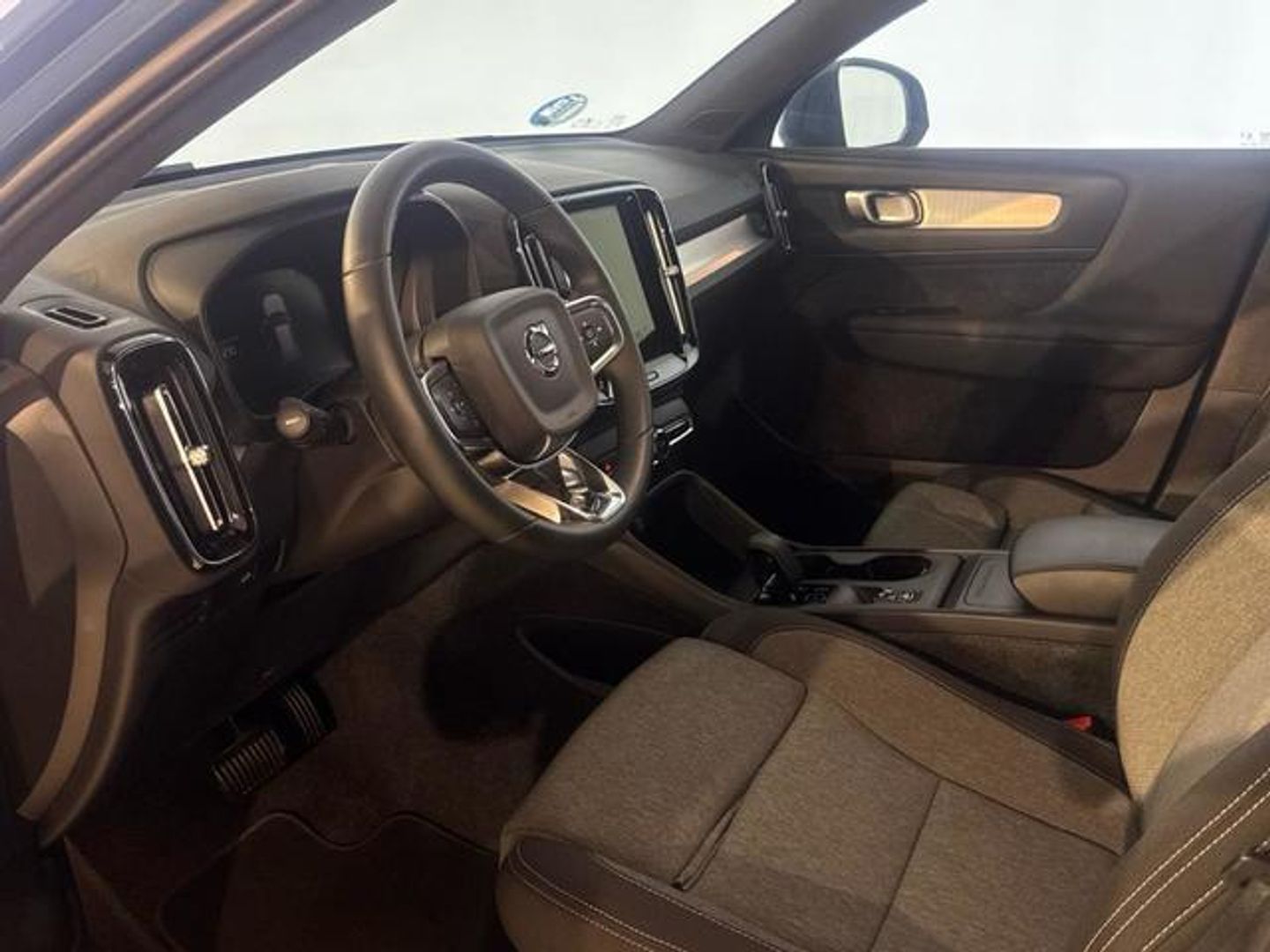 Volvo XC40 B3 G Core Auto 120 kW (163 CV)