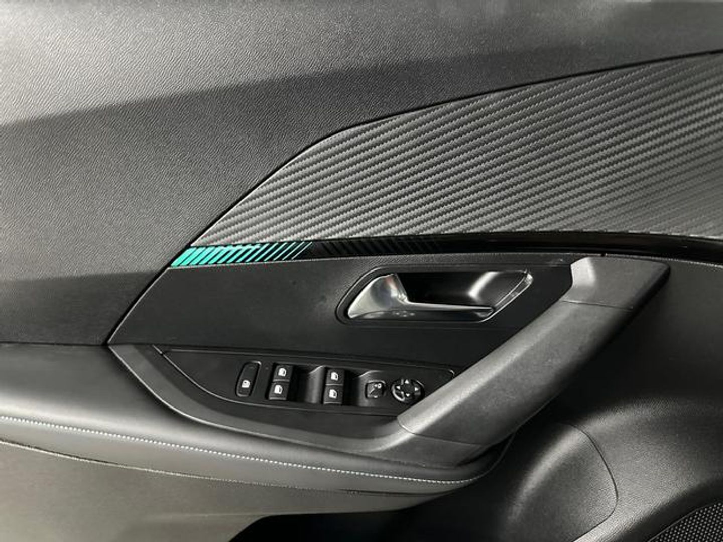 Peugeot 2008 BlueHDi 110 Allure Pack 81 kW (110 CV)