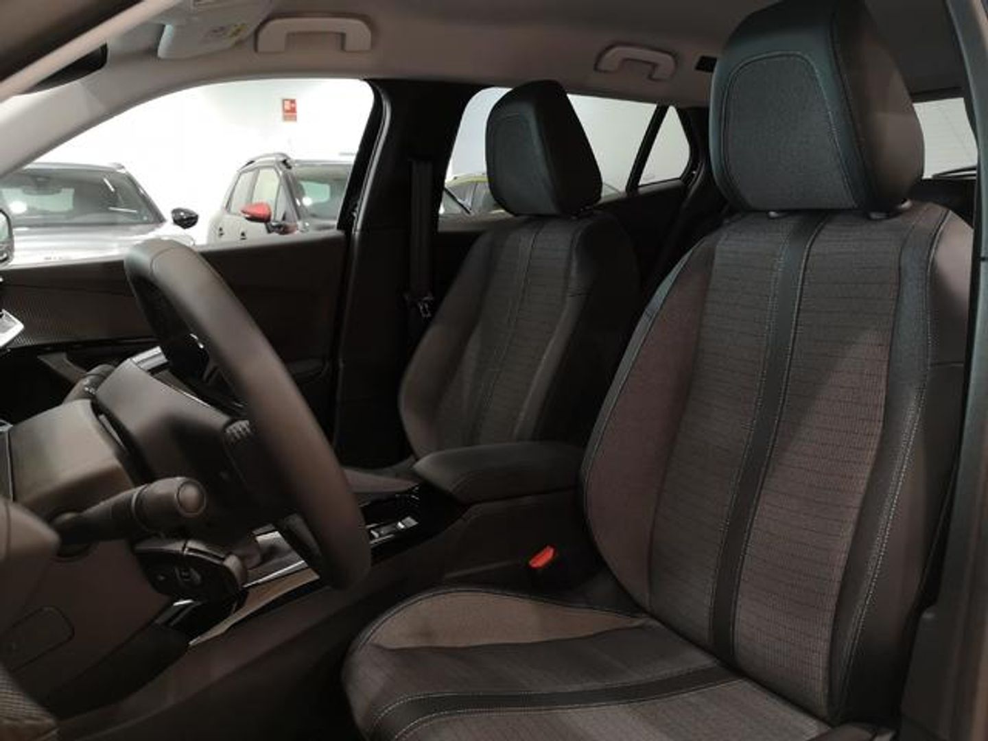 Peugeot 2008 BlueHDi 110 Allure Pack 81 kW (110 CV)