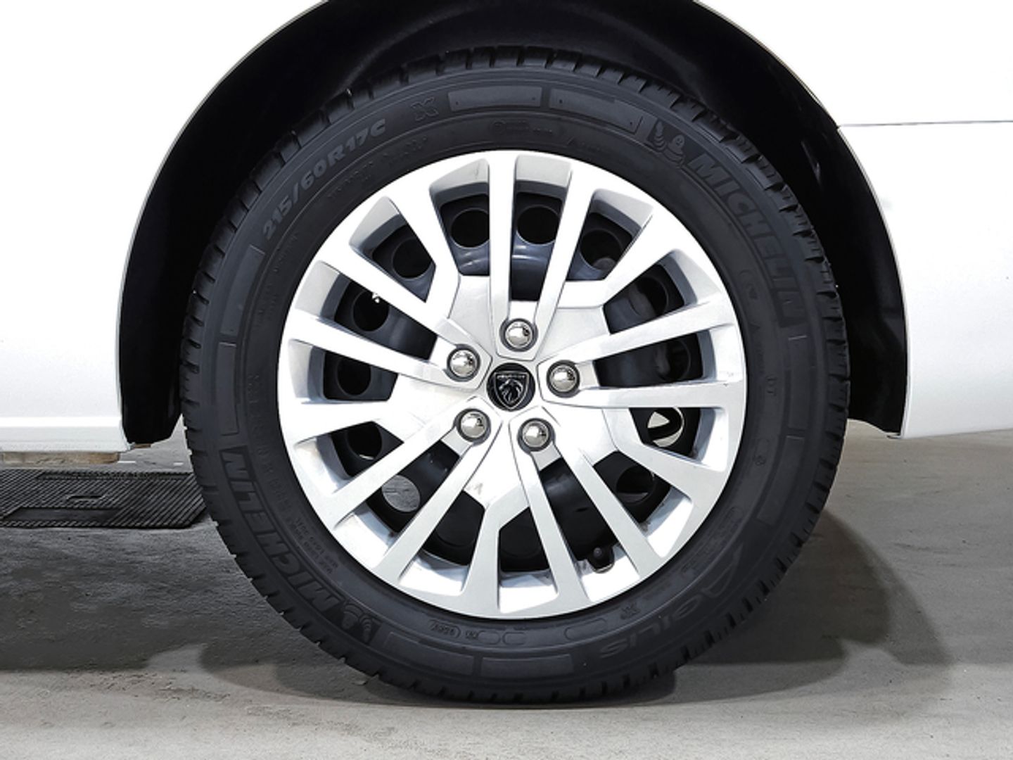Peugeot Expert Furgon BlueHDi 120 S&S Standard 88 kW (120 CV)