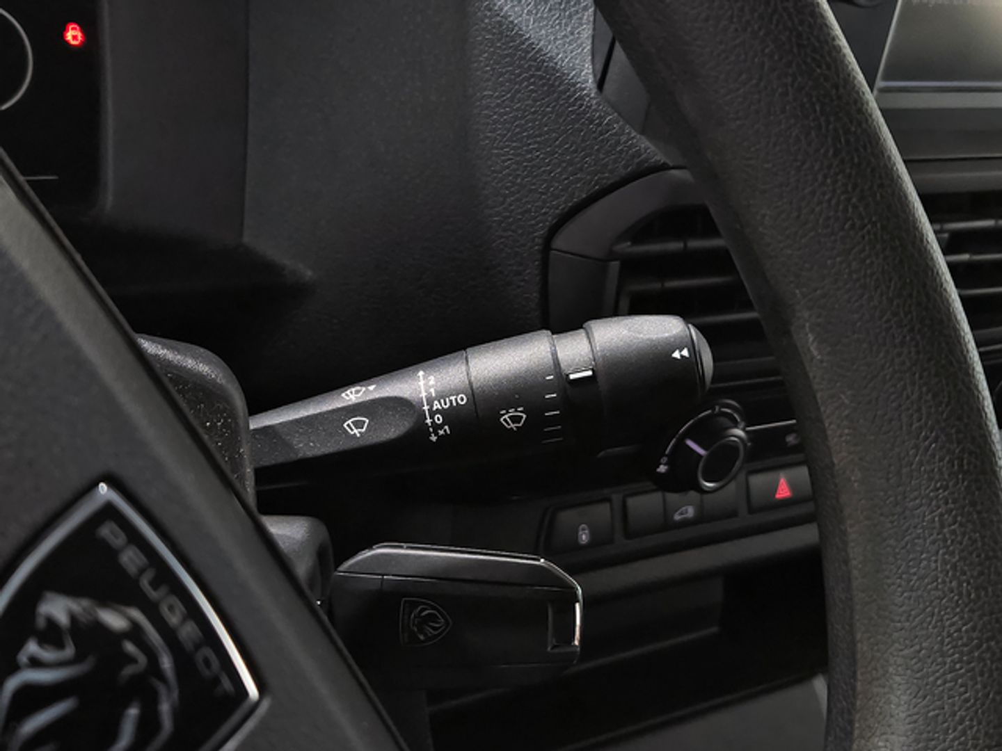 Peugeot Expert Furgon BlueHDi 120 S&S Standard 88 kW (120 CV)