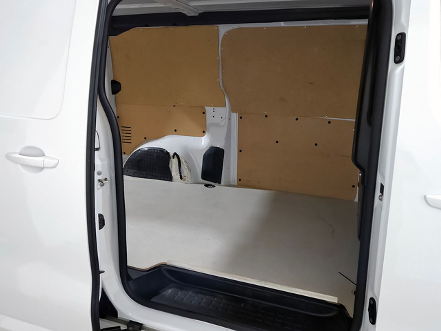 Peugeot Expert Furgon BlueHDi 120 S&S Standard 88 kW (120 CV)