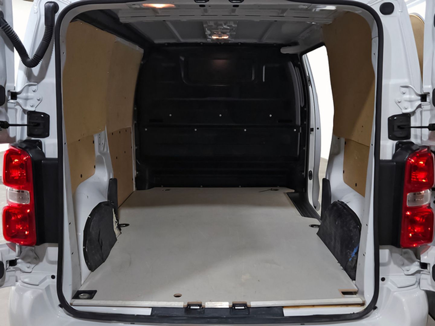 Peugeot Expert Furgon BlueHDi 120 S&S Standard 88 kW (120 CV)