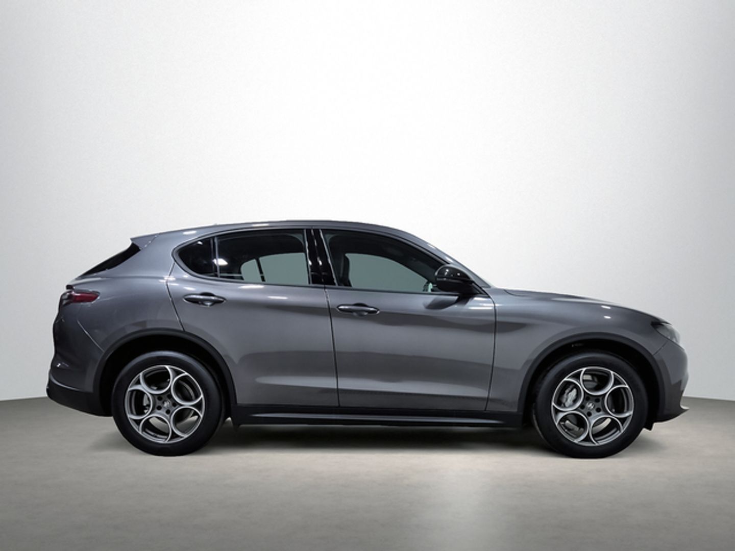 Alfa Romeo Stelvio 2.2 Diesel Sprint RWD 118 kW (160 CV)