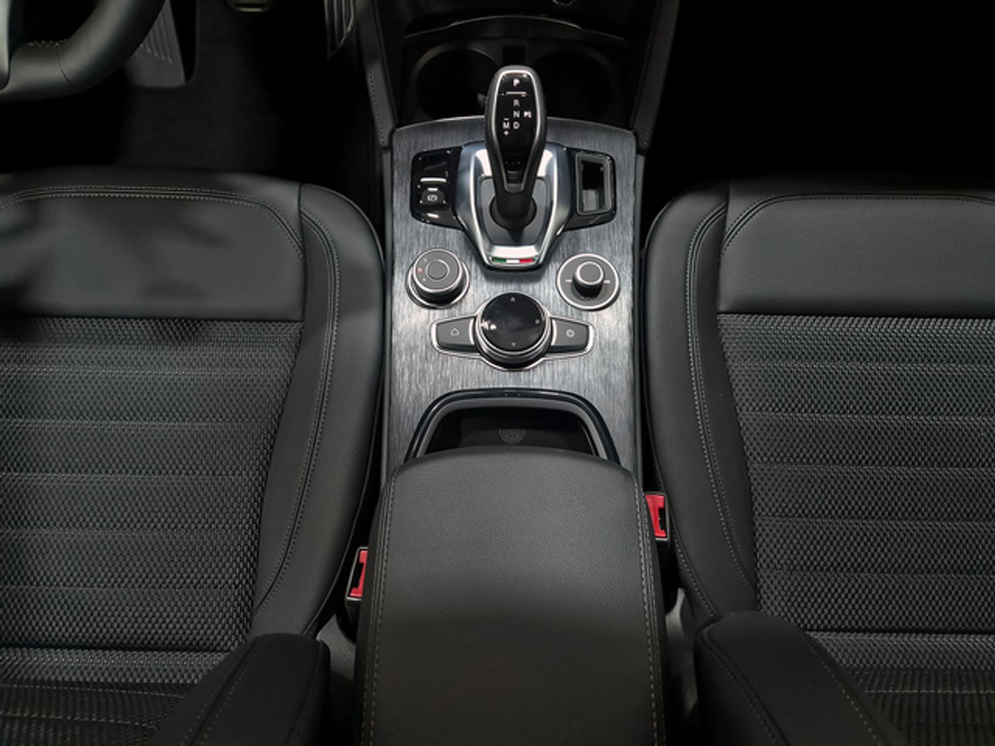 Alfa Romeo Stelvio 2.2 Diesel Sprint RWD 118 kW (160 CV)