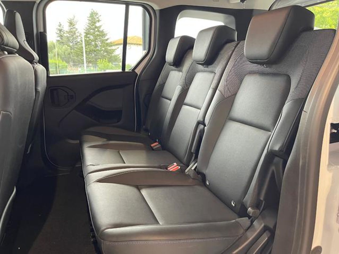 Nissan Townstar Furgon 45kWh L1 N-Connecta 90 kW (122 CV) Blanco Industrial
