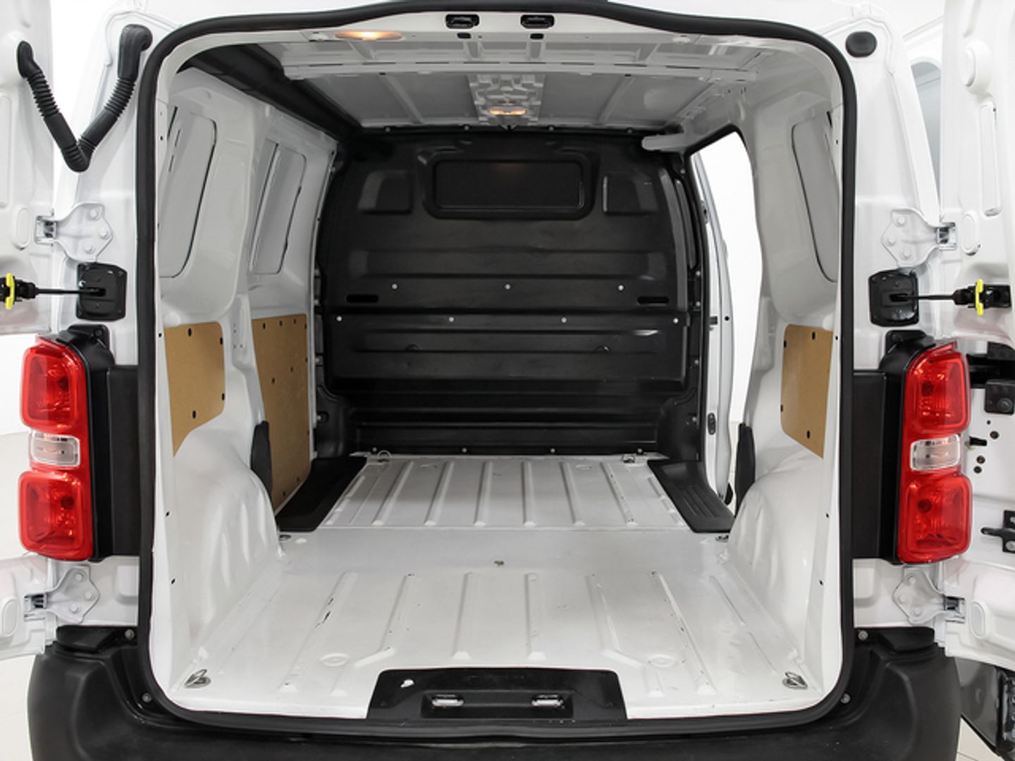 Peugeot Expert Furgon BlueHDi 100 Standard 75 kW (102 CV)