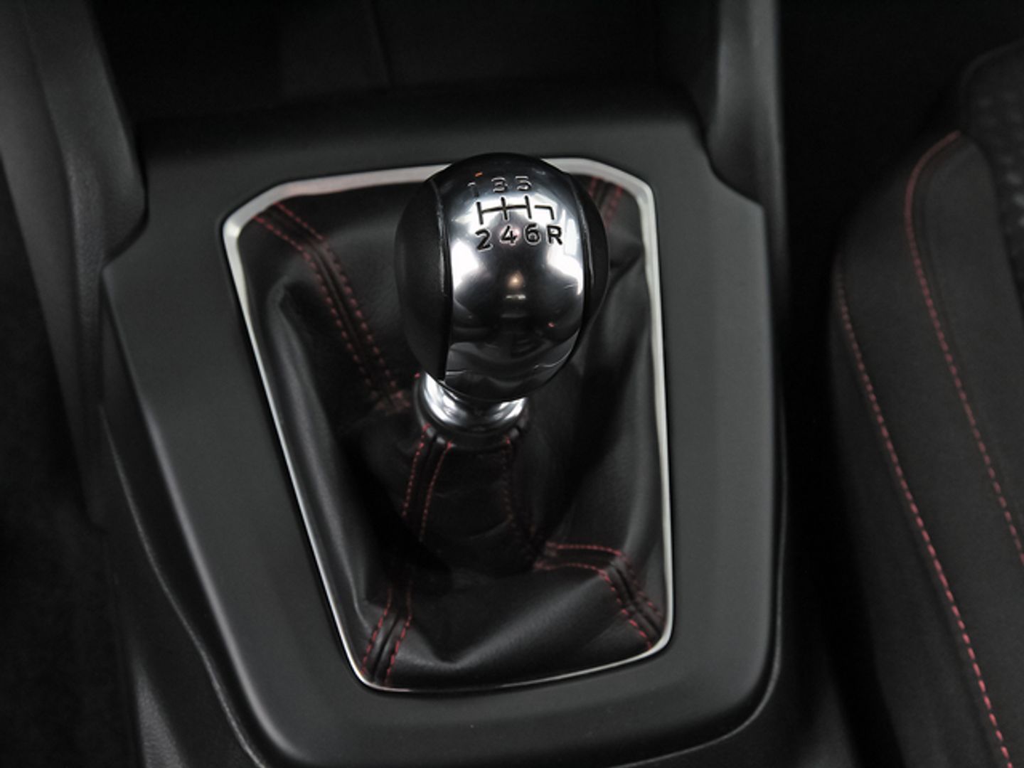 Ford Focus 1.0 Ecoboost MHEV ST-Line 92 kW (125 CV)