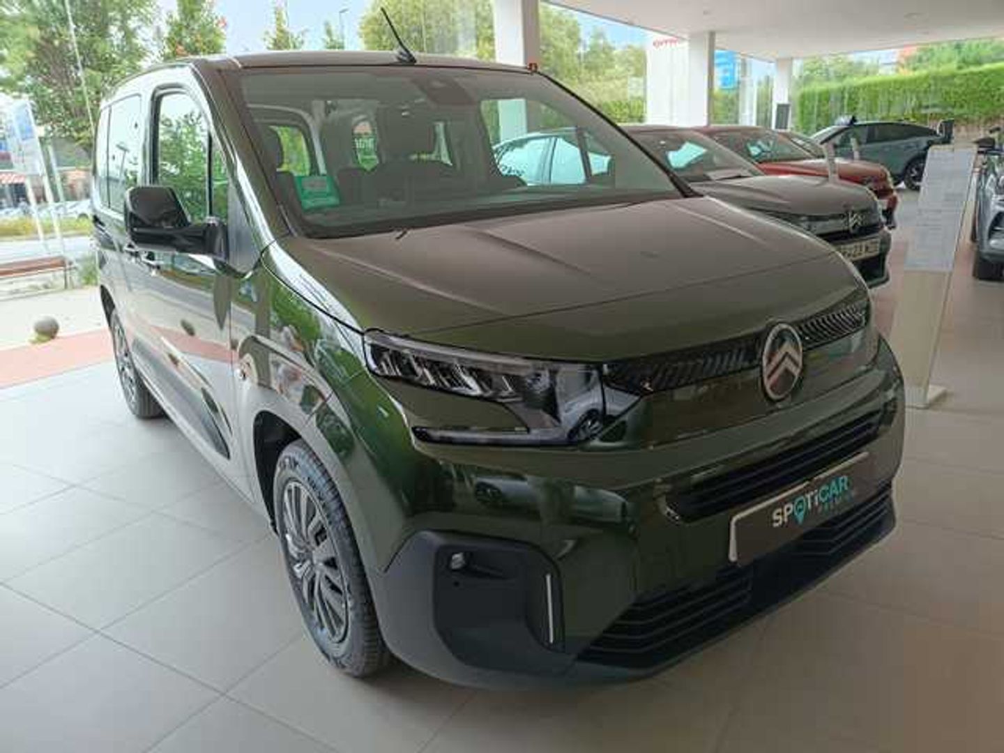 Citroen Berlingo BlueHDi 100 S&S Plus Talla M 75 kW (102 CV) Verde Combi