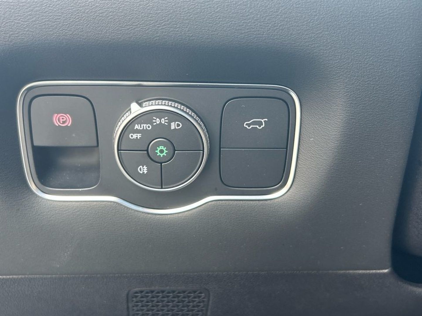 Ebro S800 1.6 TGDI Luxury DCT 108 kW (147 CV)