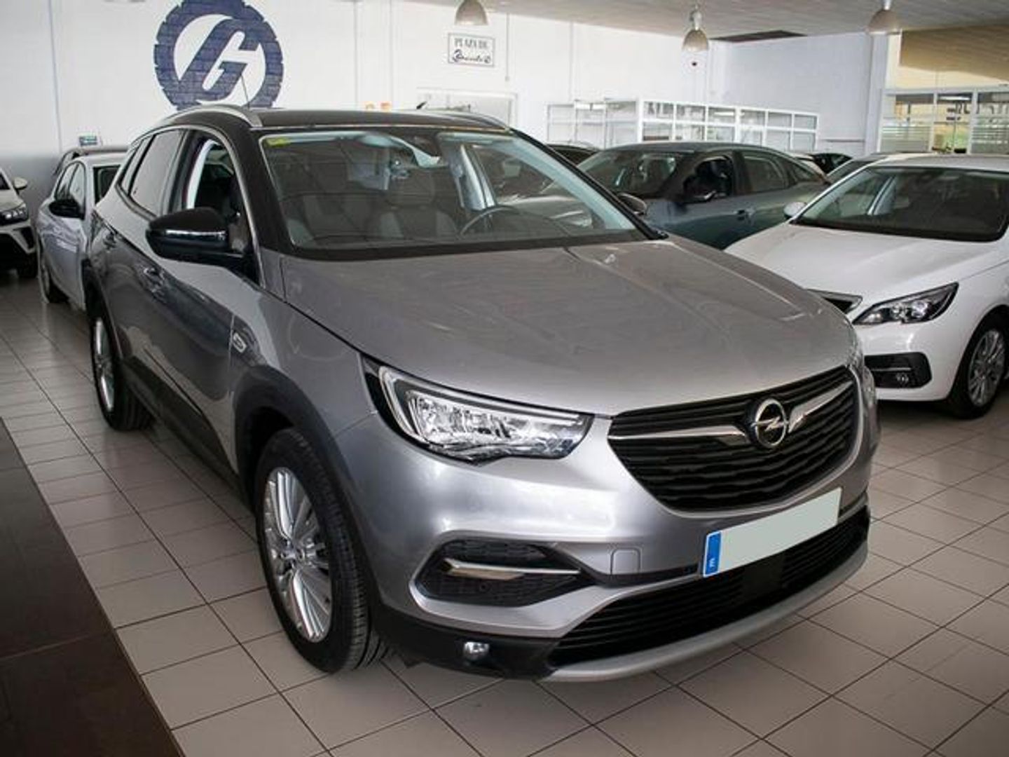 Opel Grandland X 1.2 Turbo 120 Aniversario 96 kW (130 CV) Gris All Terrain / Pick-up