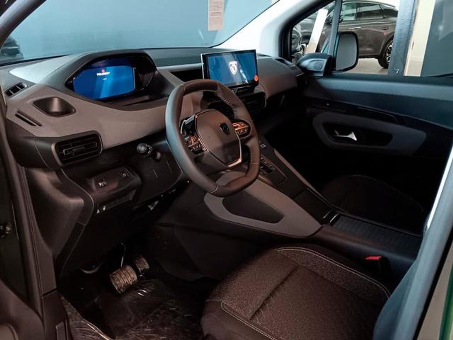 Peugeot Rifter BlueHDi 130 S&S Allure Long EAT8 96 kW (130 CV)