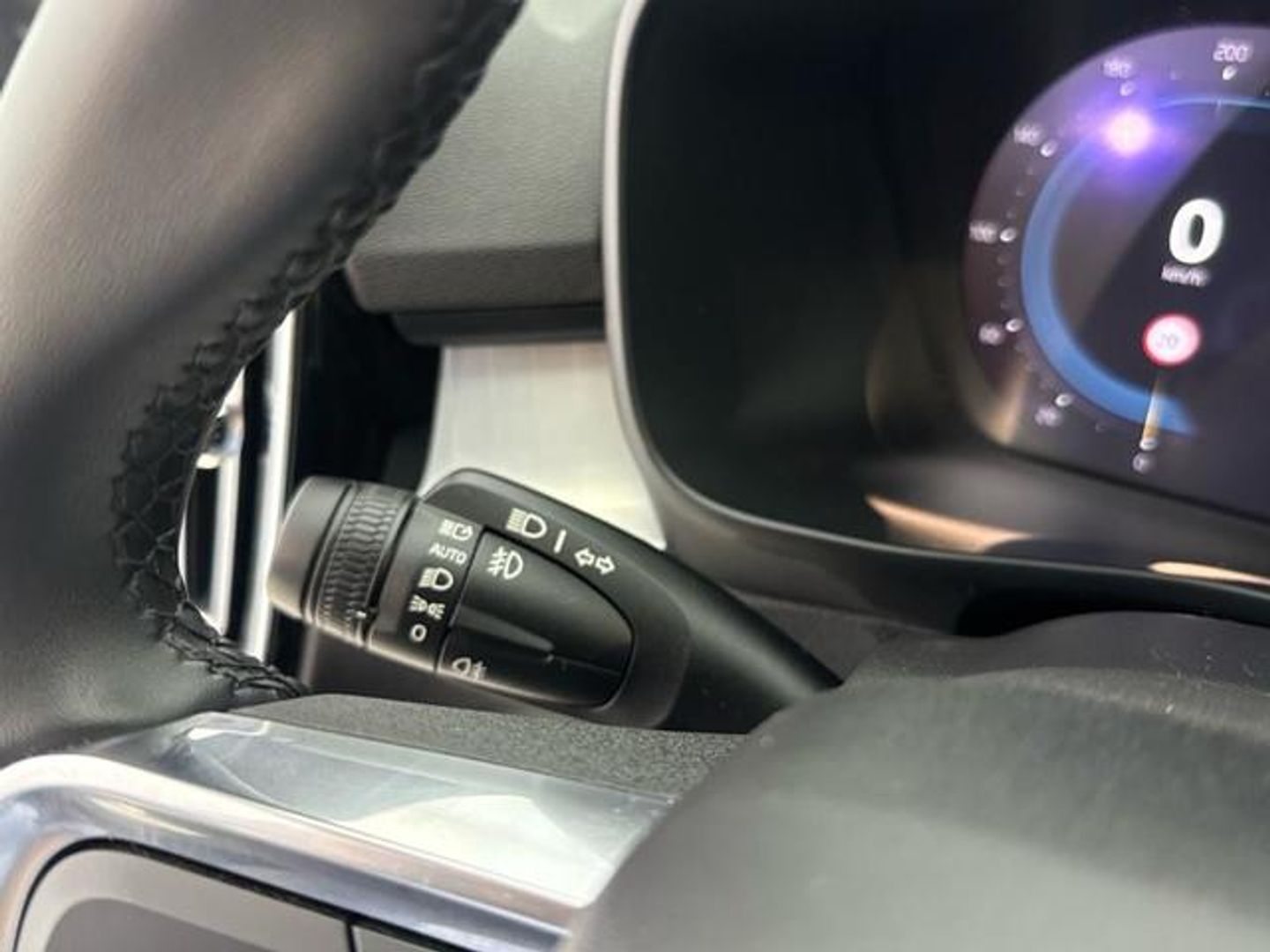 Volvo XC40 B3 G Core Auto 120 kW (163 CV)