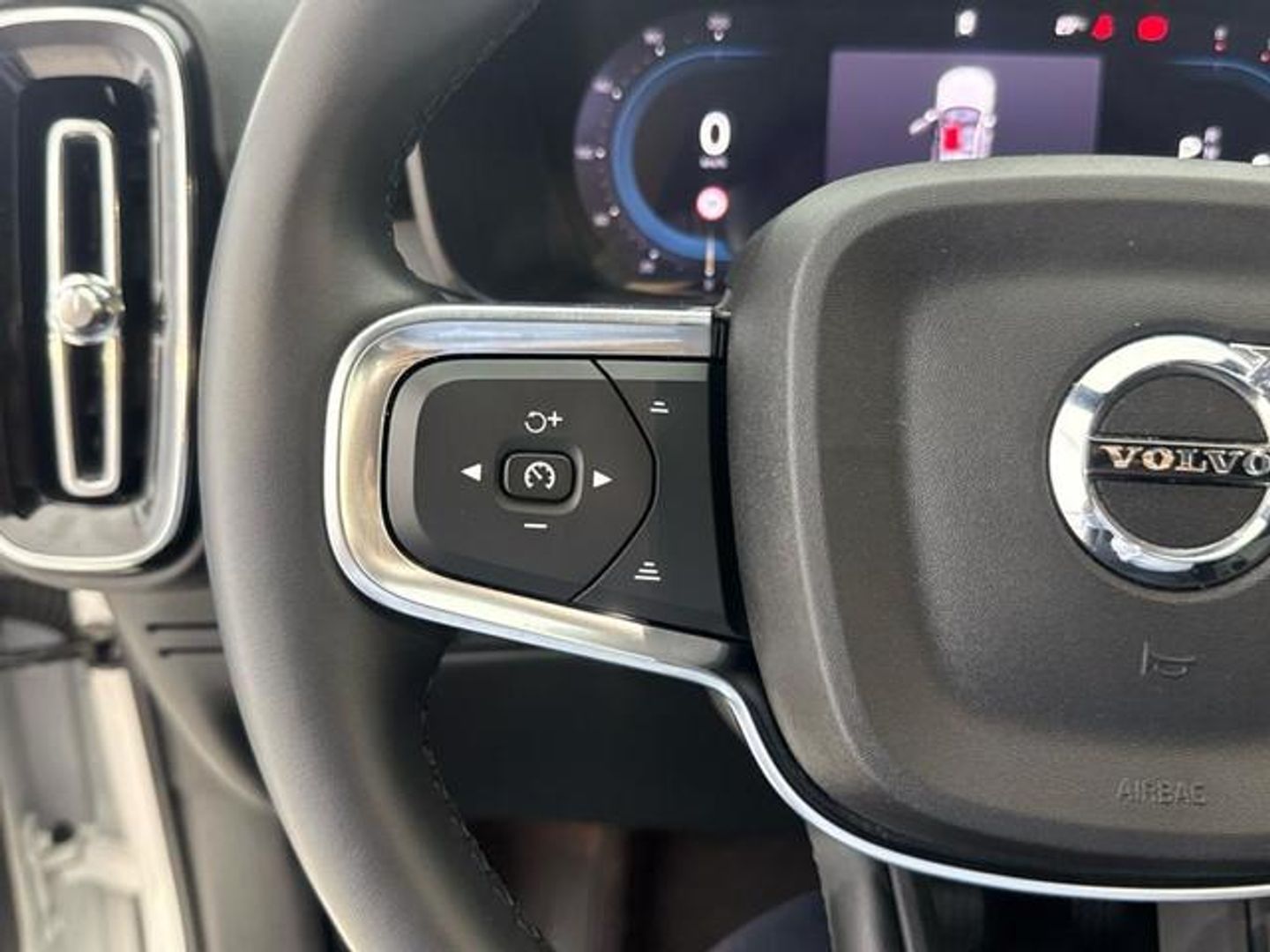 Volvo XC40 B3 G Core Auto 120 kW (163 CV)