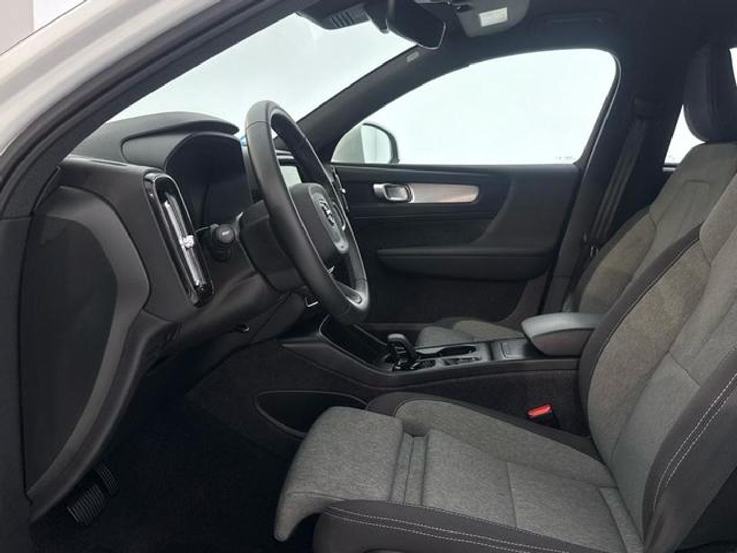 Volvo XC40 B3 G Core Auto 120 kW (163 CV)
