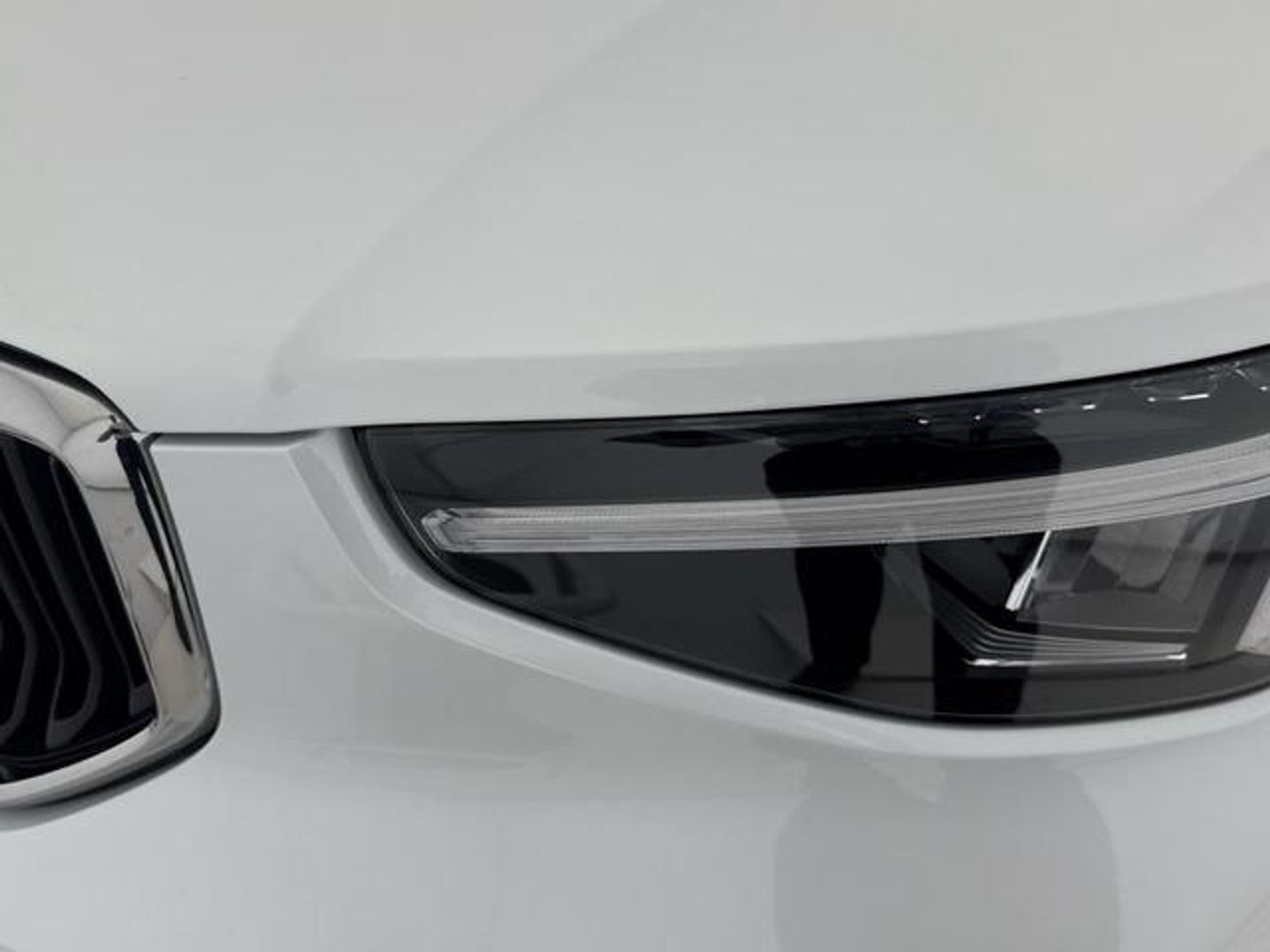 Volvo XC40 B3 G Core Auto 120 kW (163 CV)
