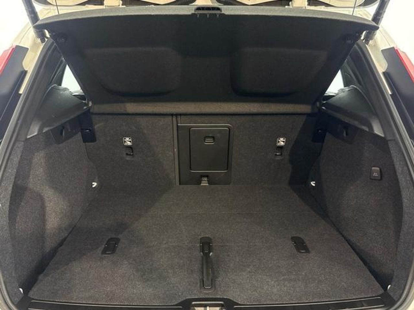 Volvo XC40 B3 G Core Auto 120 kW (163 CV)