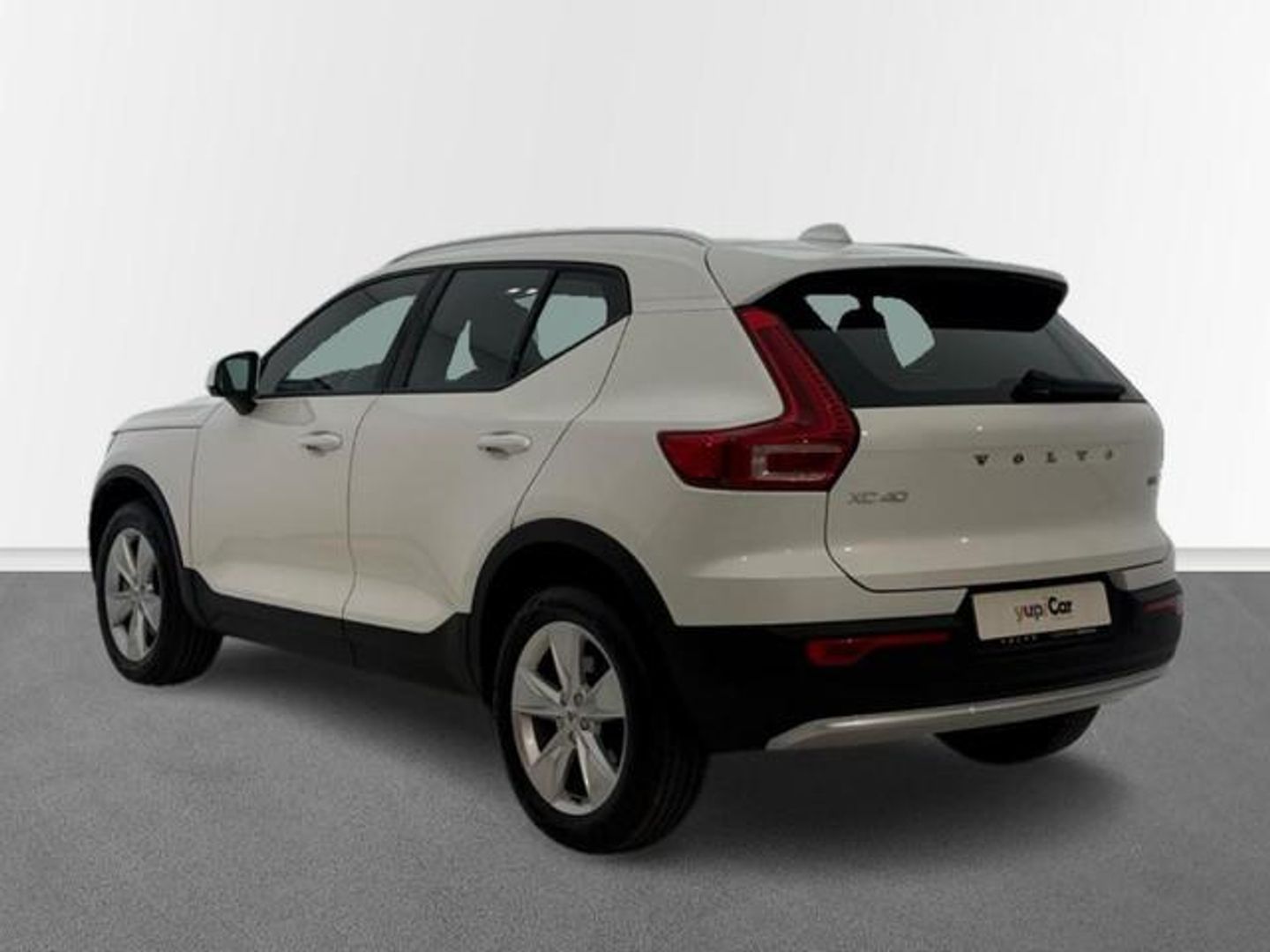 Volvo XC40 B3 G Core Auto 120 kW (163 CV)