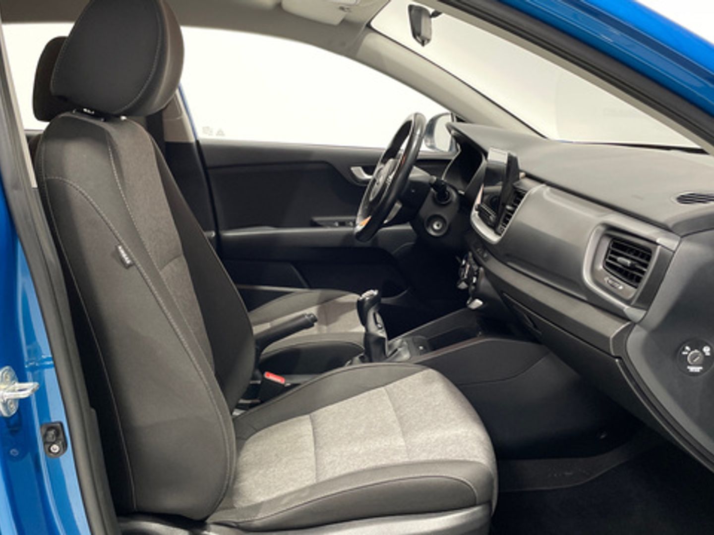 Kia Stonic 1.0 T-GDi MHEV iMT Concept 74 kW (100 CV)