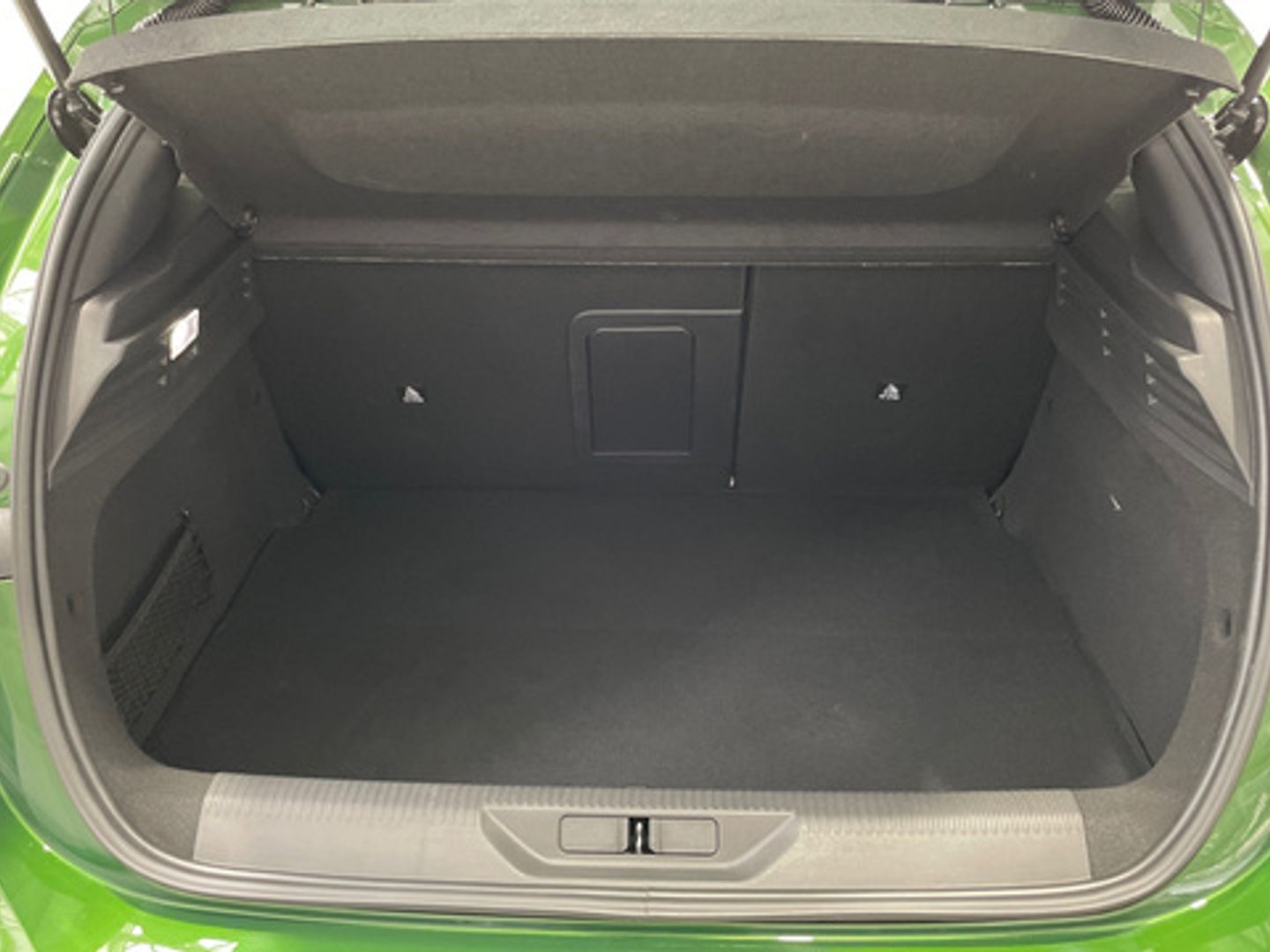 Peugeot 308 Hybrid 225 GT eEAT8 165 kW (225 CV)