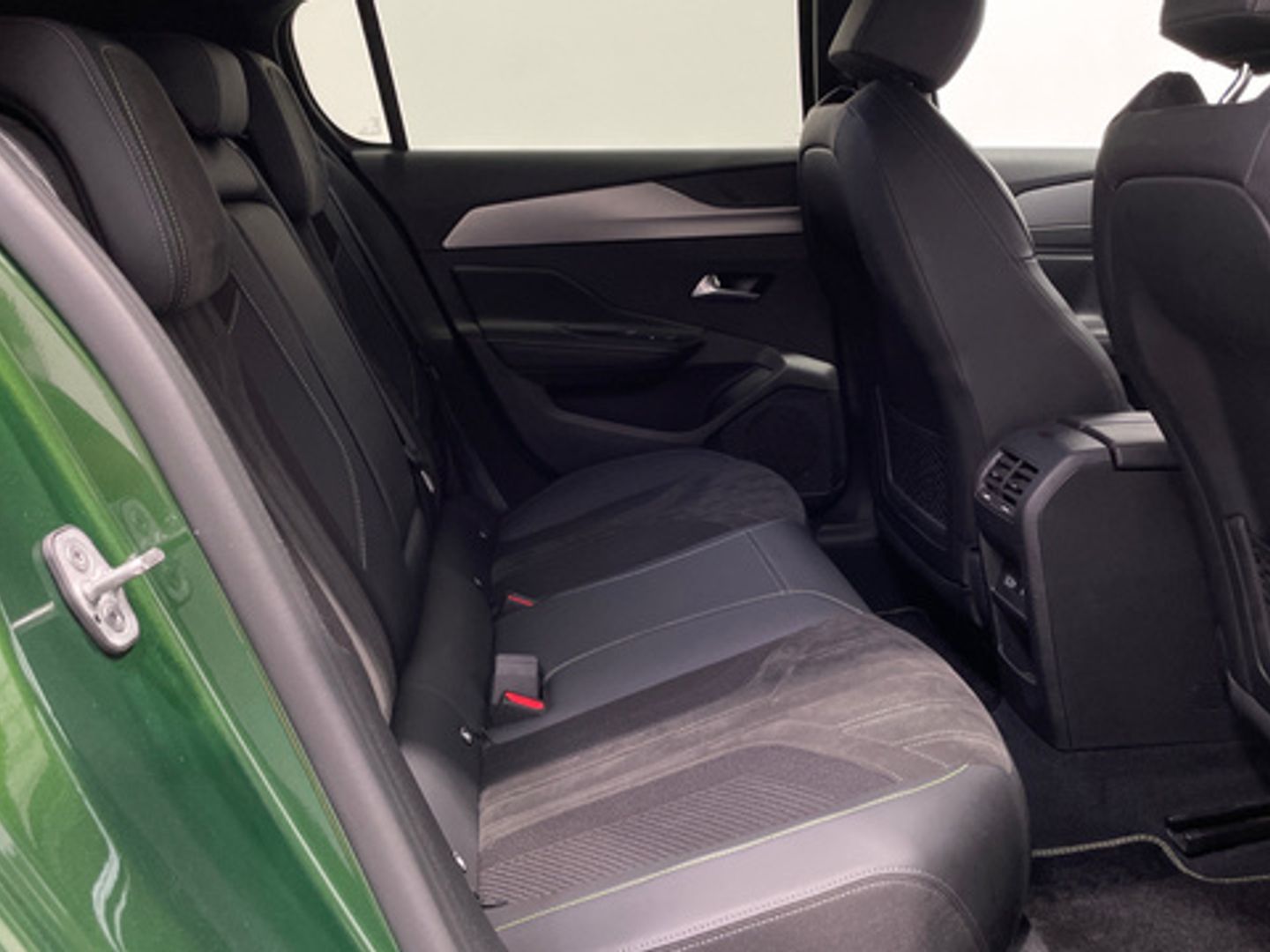 Peugeot 308 Hybrid 225 GT eEAT8 165 kW (225 CV)