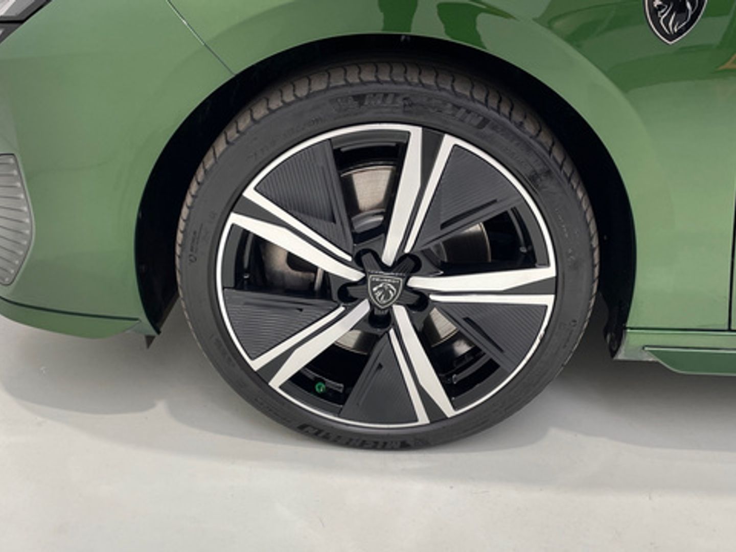 Peugeot 308 Hybrid 225 GT eEAT8 165 kW (225 CV)