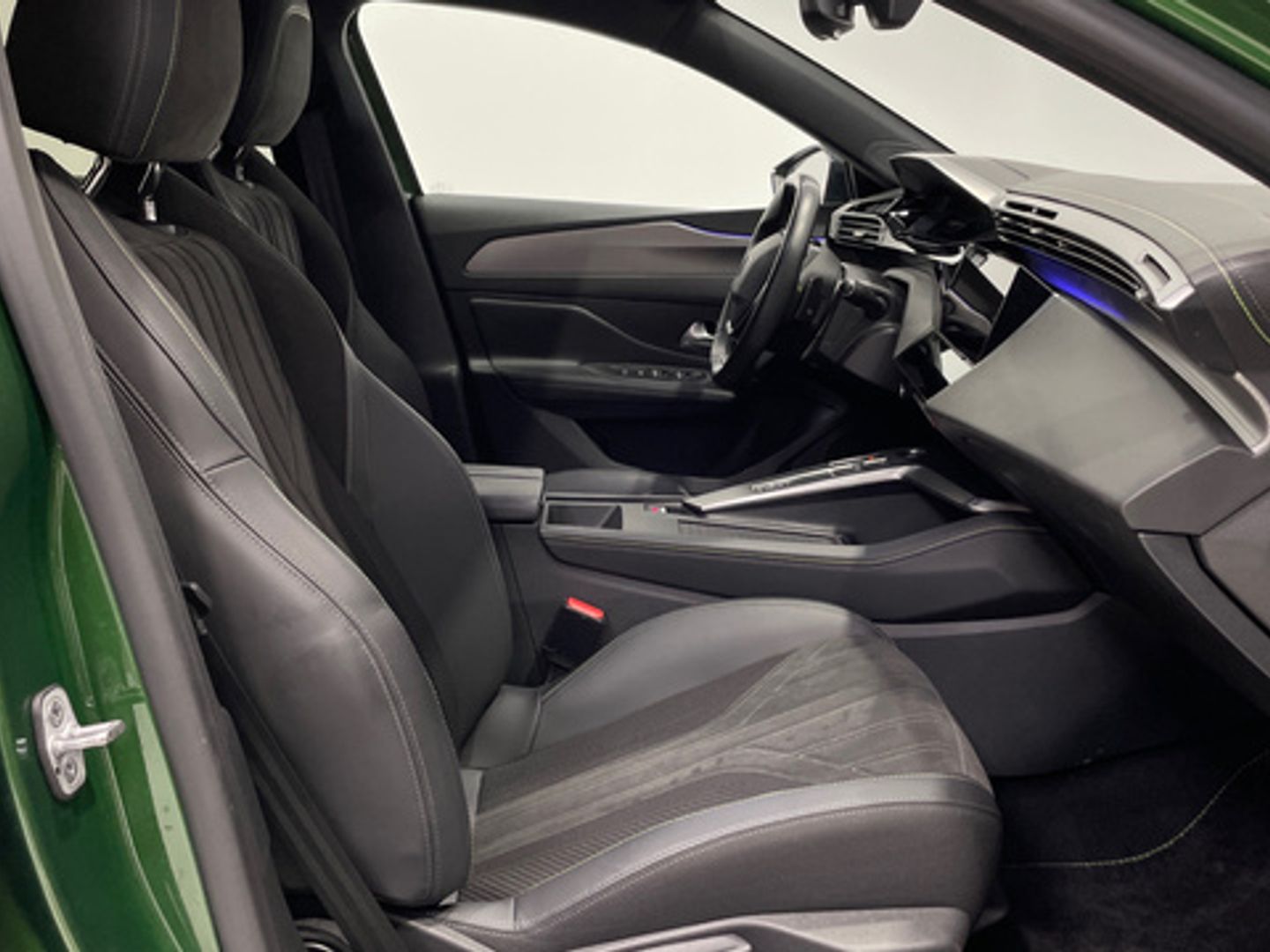 Peugeot 308 Hybrid 225 GT eEAT8 165 kW (225 CV)