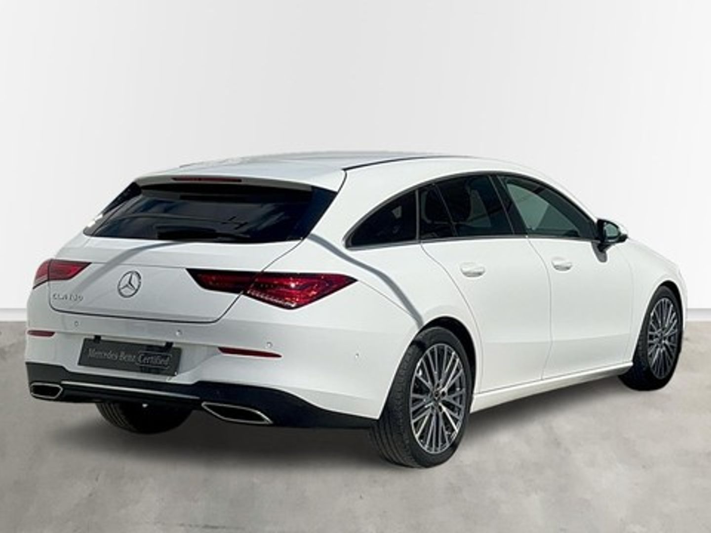 Mercedes-Benz CLA Shooting Brake 180 100 kW (136 CV)