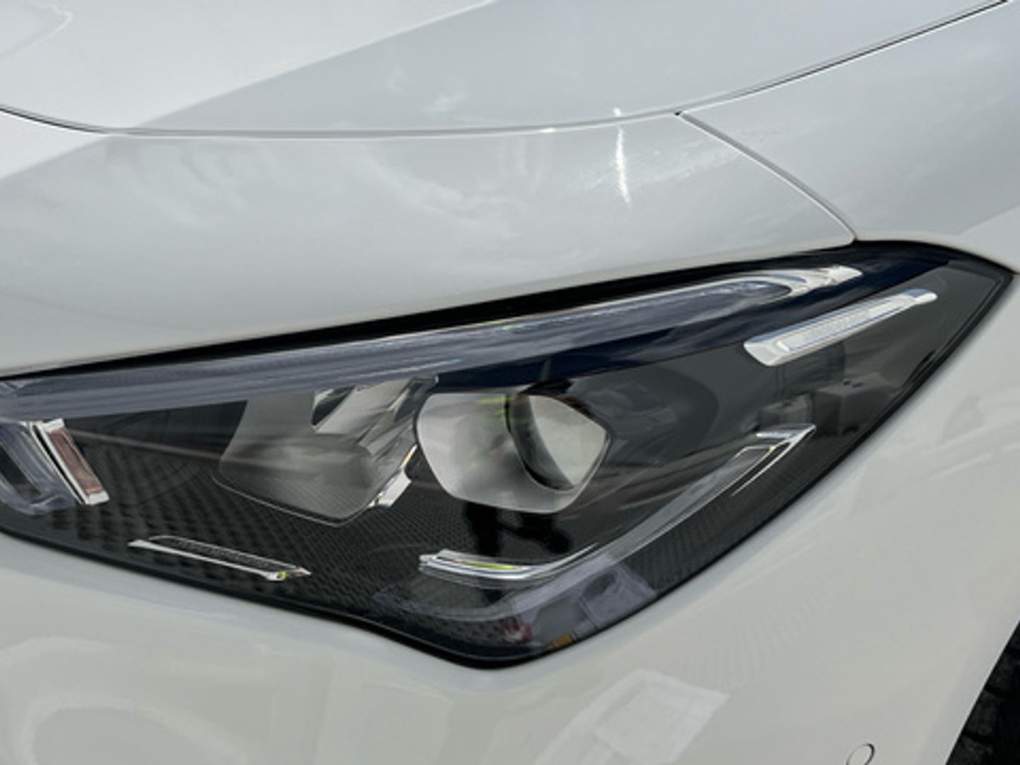 Mercedes-Benz CLA Shooting Brake 180 100 kW (136 CV)