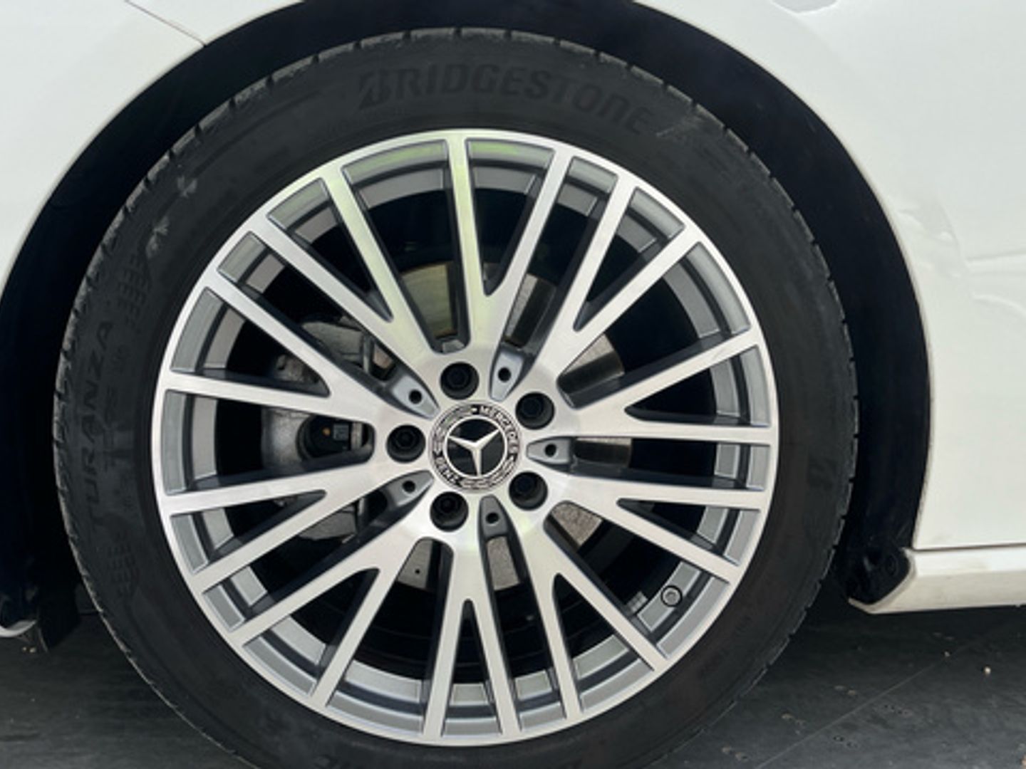 Mercedes-Benz CLA Shooting Brake 180 100 kW (136 CV)