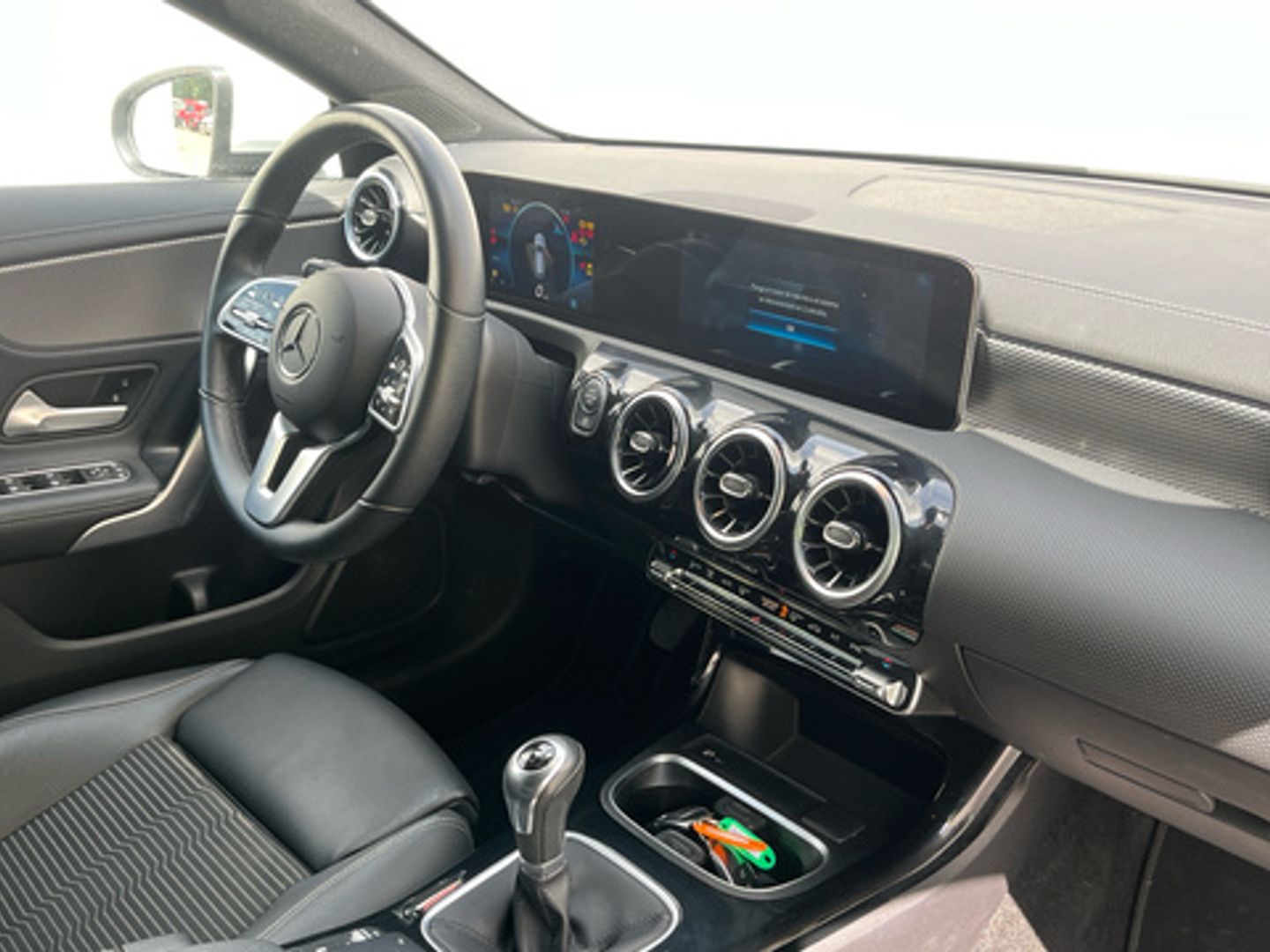 Mercedes-Benz CLA Shooting Brake 180 100 kW (136 CV)