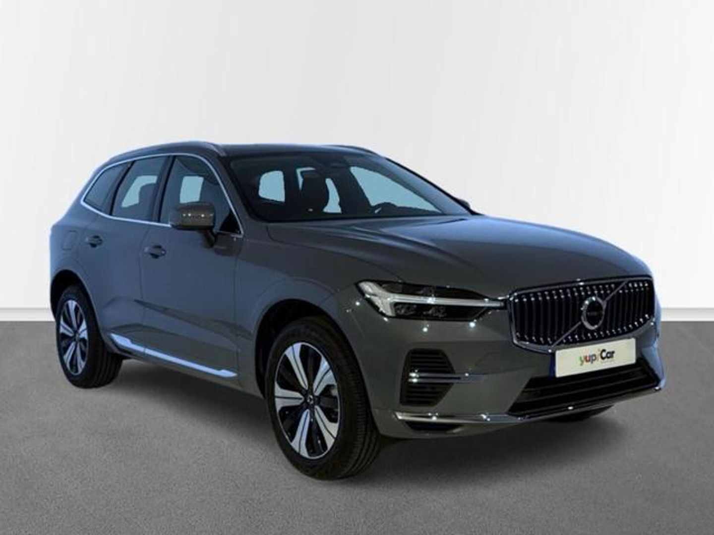 Volvo XC60 T6 Recharge Core AWD Auto 257 kW (350 CV) Gris SUV