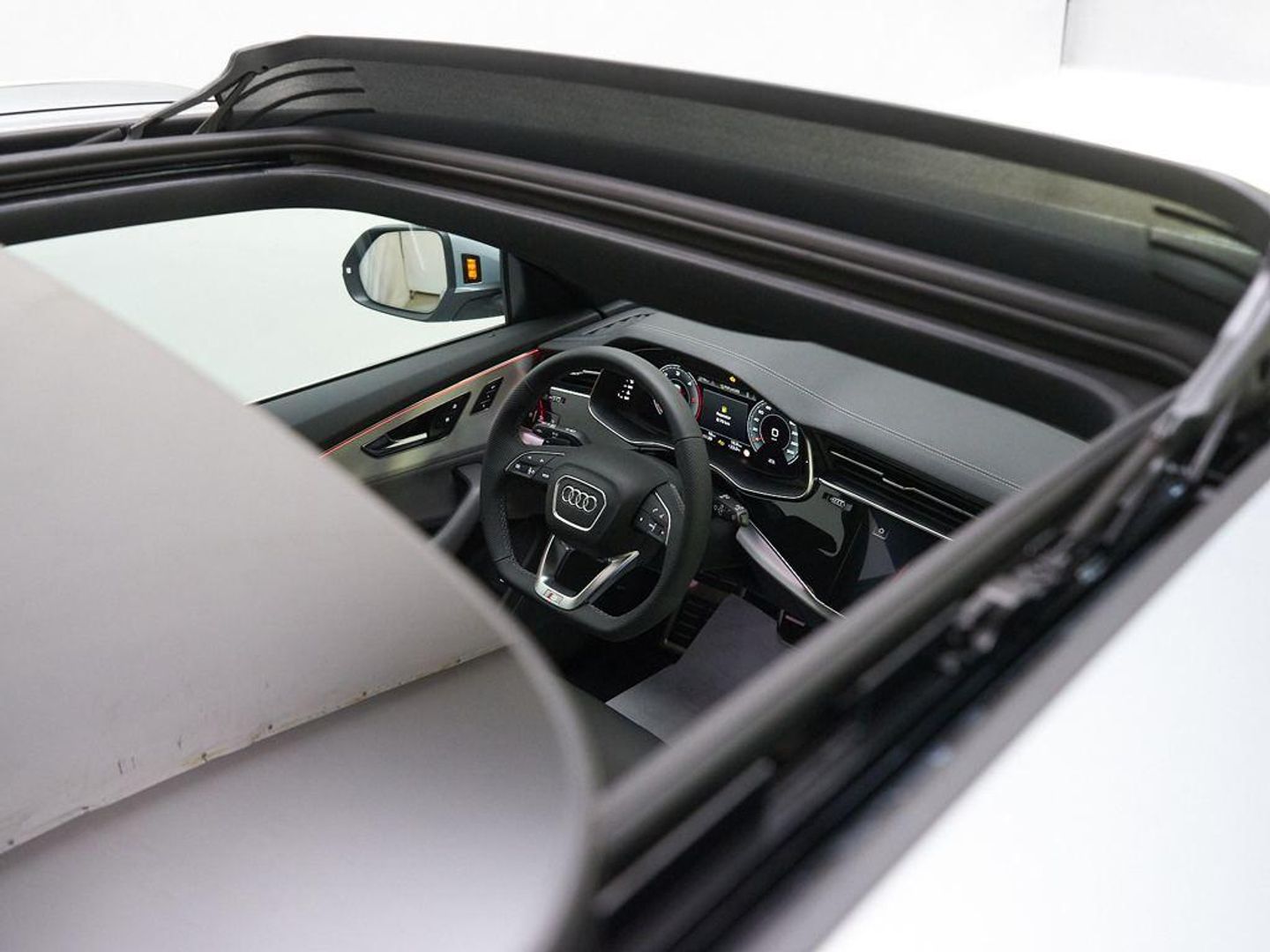 Audi Q8 S line 45 TDI quattro 170 kW (231 CV) tiptronic Gris Plata SUV
