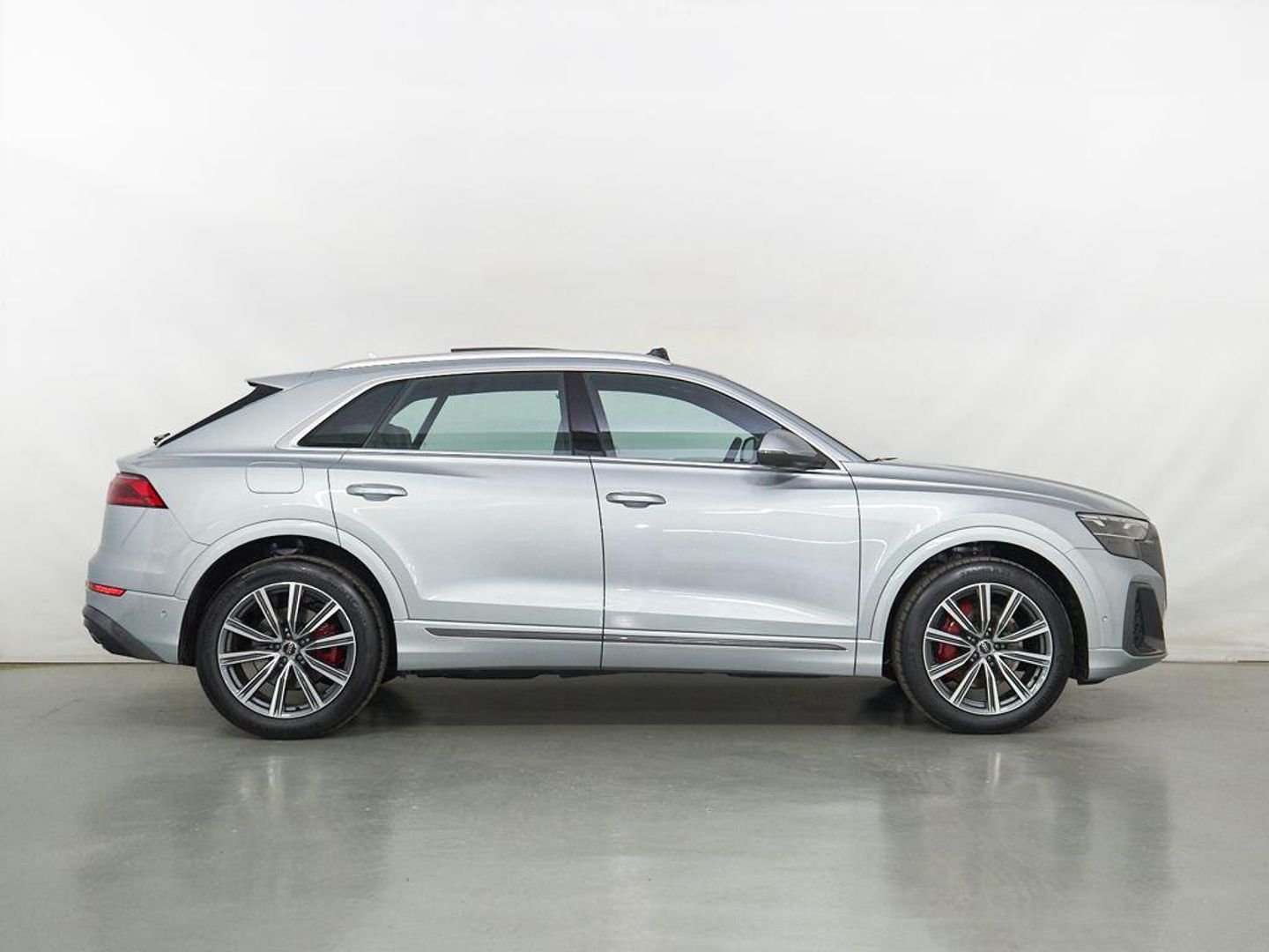 Audi Q8 S line 45 TDI quattro 170 kW (231 CV) tiptronic Gris Plata SUV