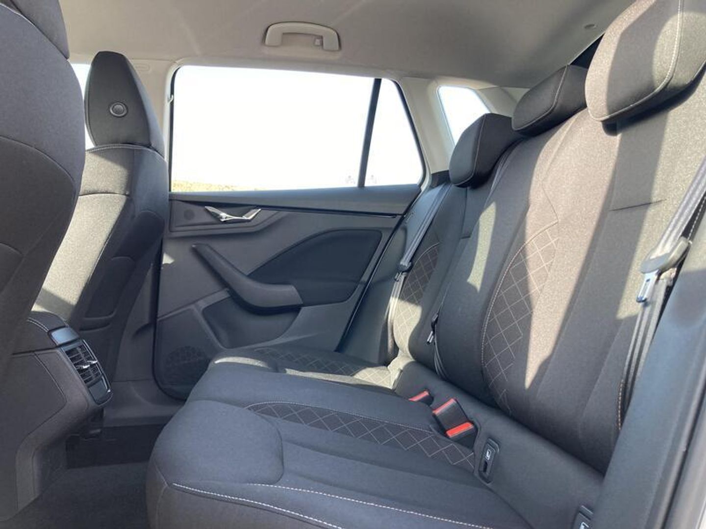 Skoda Kamiq 1.0 TSI Ambition DSG 81 kW (110 CV)