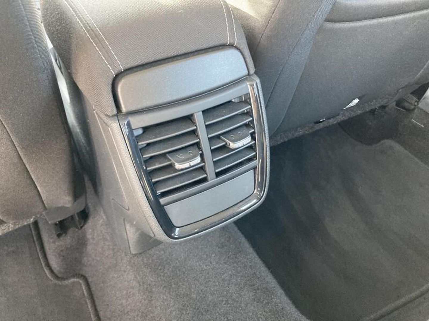 Skoda Kamiq 1.0 TSI Ambition DSG 81 kW (110 CV)