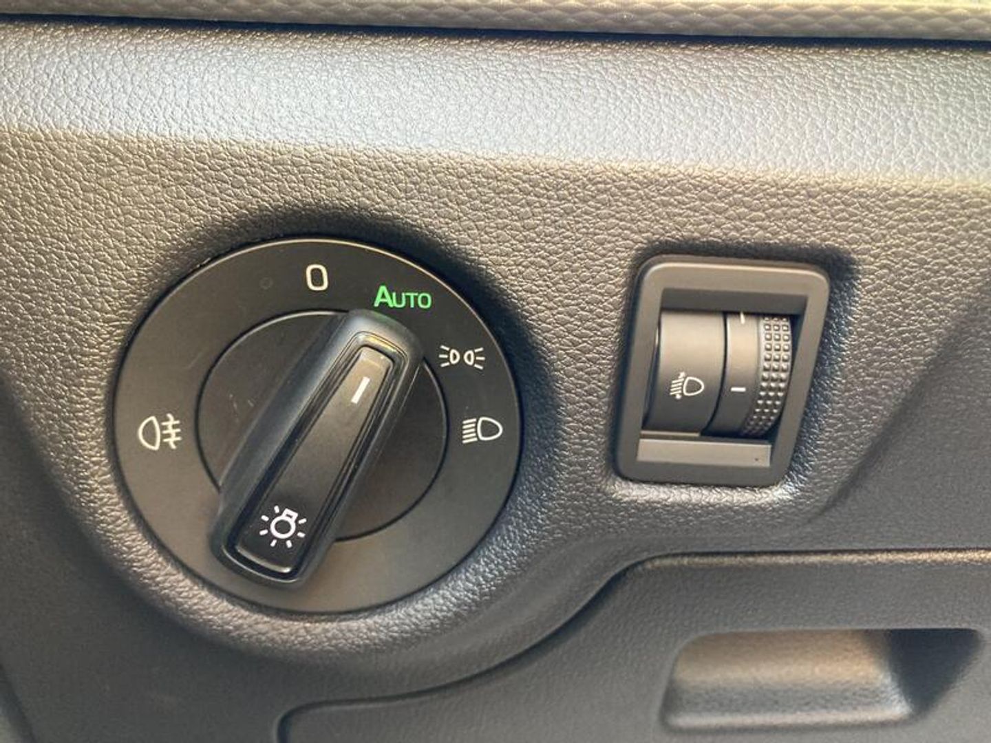 Skoda Kamiq 1.0 TSI Ambition DSG 81 kW (110 CV)