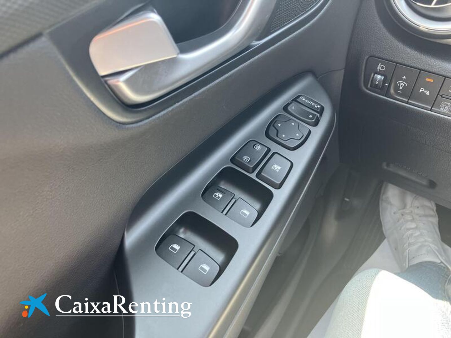 Hyundai Kona 1.6 GDI HEV Style Sky DCT 104 kW (141 CV)
