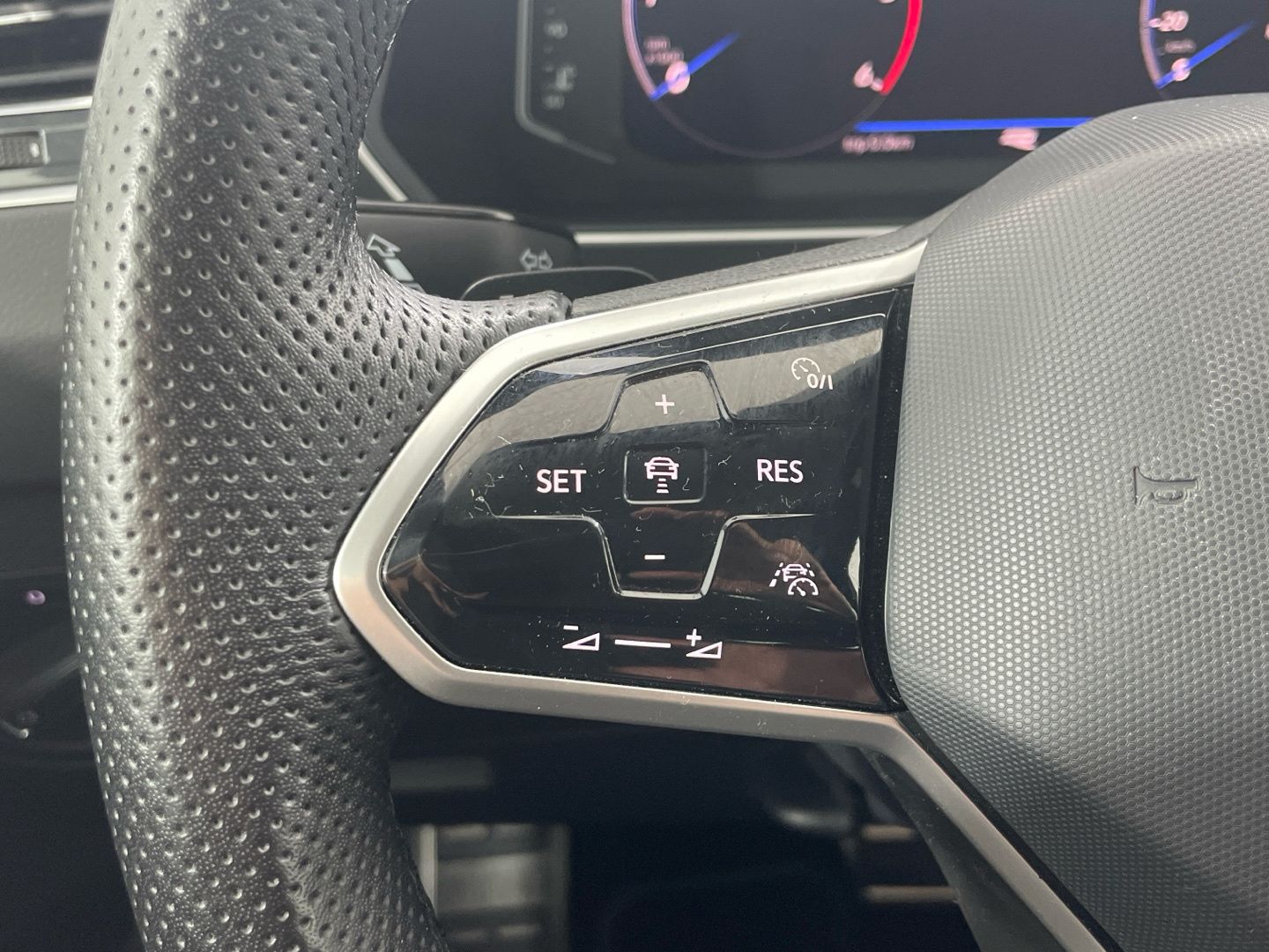 Volkswagen Tiguan R-Line 2.0 TDI 110 kW (150 CV) DSG
