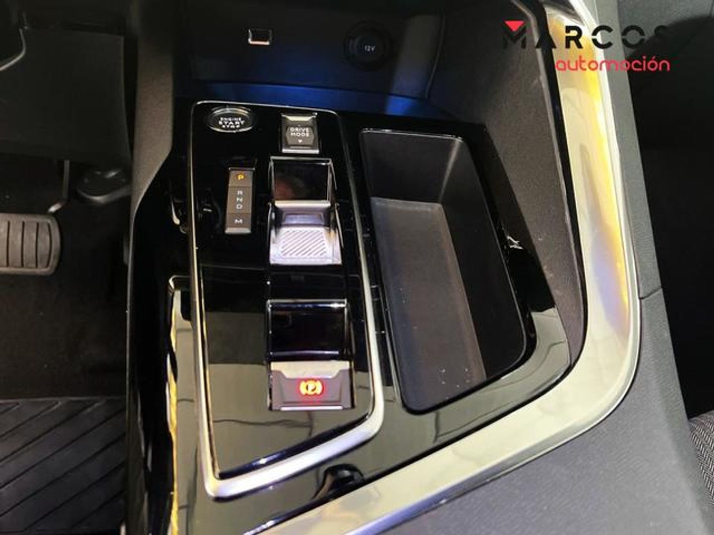 Peugeot 3008 Hybrid 136 Allure Pack eDCS6 100 kW (136 CV)