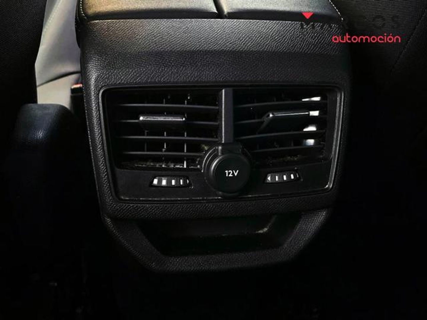 Peugeot 3008 Hybrid 136 Allure Pack eDCS6 100 kW (136 CV)