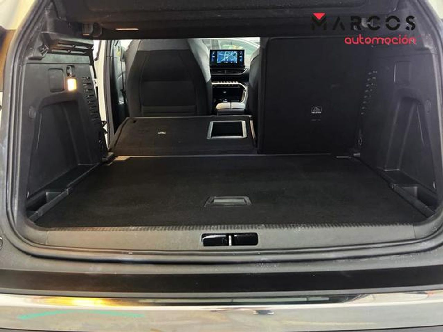 Peugeot 3008 Hybrid 136 Allure Pack eDCS6 100 kW (136 CV)