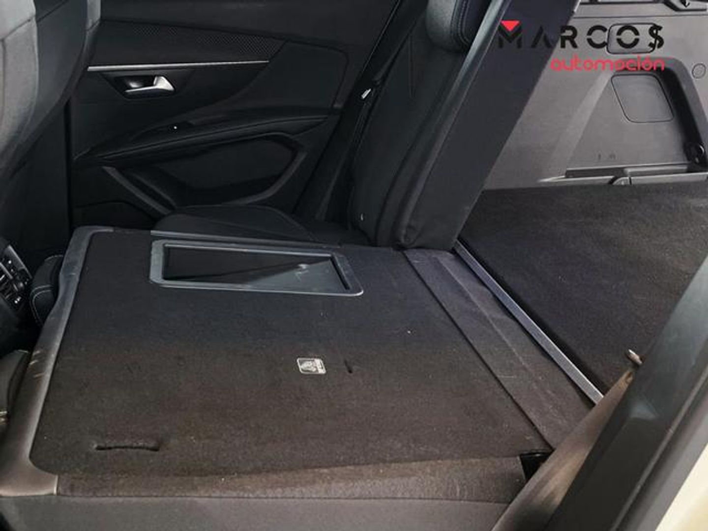 Peugeot 3008 Hybrid 136 Allure Pack eDCS6 100 kW (136 CV)