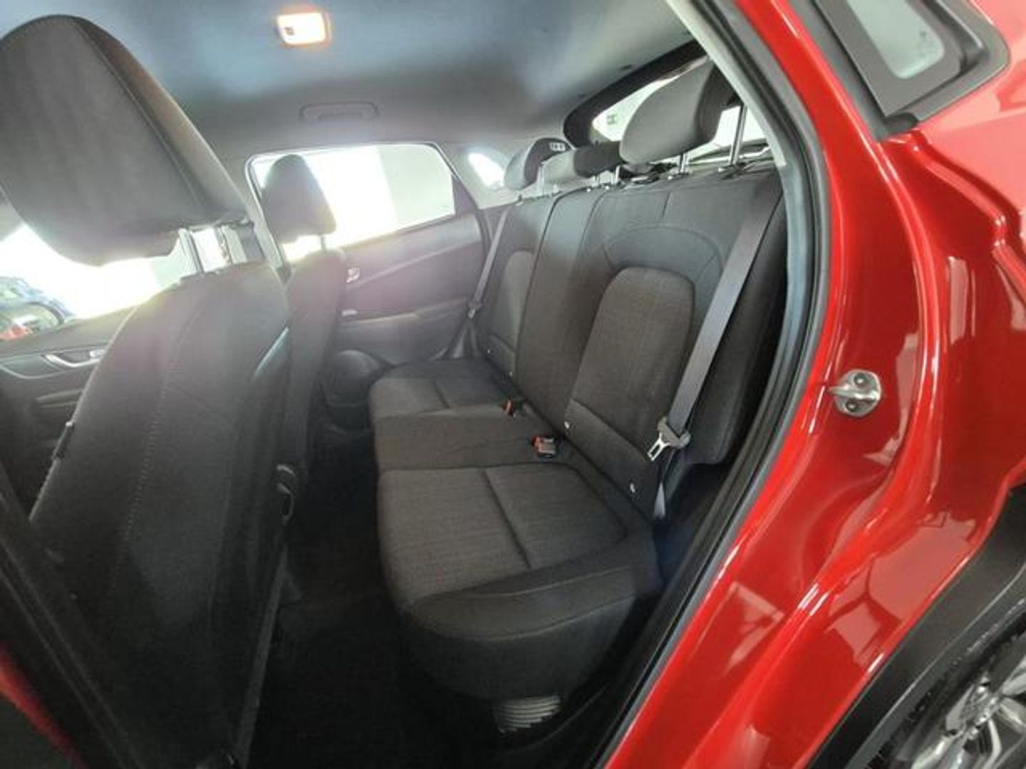Hyundai Kona 1.6 GDI HEV Maxx DCT 104 kW (141 CV)