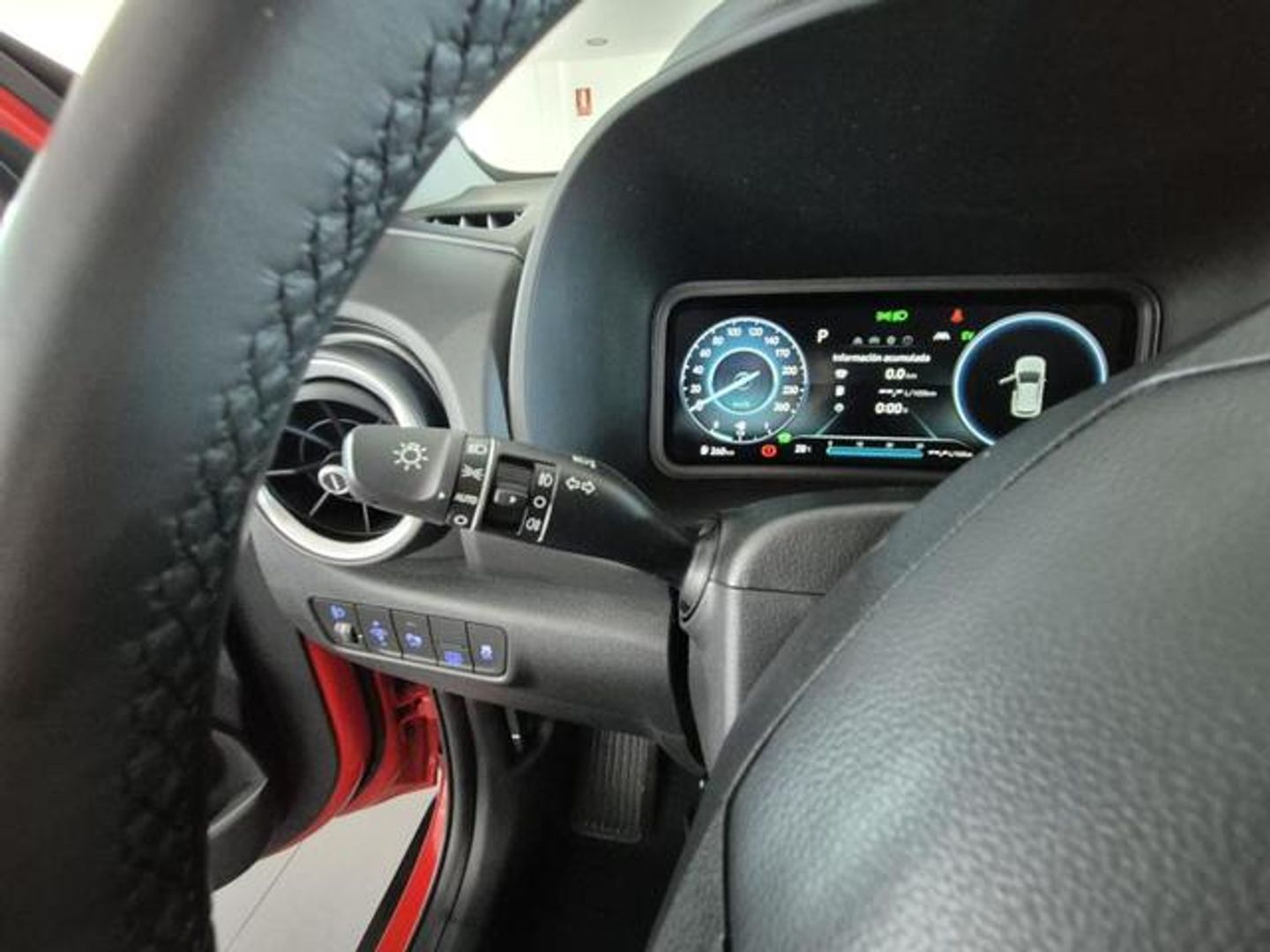 Hyundai Kona 1.6 GDI HEV Maxx DCT 104 kW (141 CV)