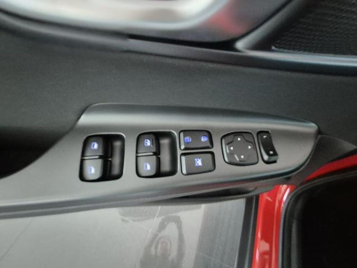Hyundai Kona 1.6 GDI HEV Maxx DCT 104 kW (141 CV)